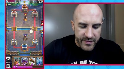 CESARO_dishes_pains___answers_your_CLASH_ROYALE_questions___2_--_UpUpDownDown_P_mp40315.jpg