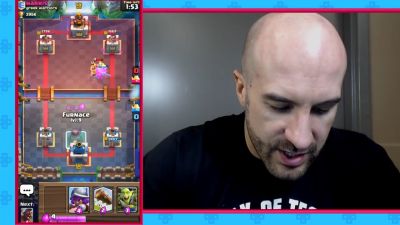 CESARO_dishes_pains___answers_your_CLASH_ROYALE_questions___2_--_UpUpDownDown_P_mp40333.jpg