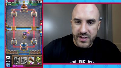 CESARO_dishes_pains___answers_your_CLASH_ROYALE_questions___2_--_UpUpDownDown_P_mp40344.jpg