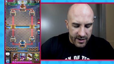 CESARO_dishes_pains___answers_your_CLASH_ROYALE_questions___2_--_UpUpDownDown_P_mp40355.jpg