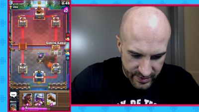 CESARO_dishes_pains___answers_your_CLASH_ROYALE_questions___2_--_UpUpDownDown_P_mp40379.jpg