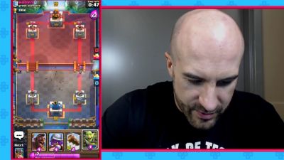CESARO_dishes_pains___answers_your_CLASH_ROYALE_questions___2_--_UpUpDownDown_P_mp40381.jpg