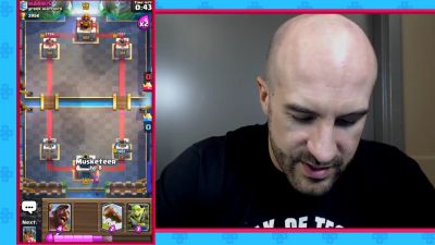 CESARO_dishes_pains___answers_your_CLASH_ROYALE_questions___2_--_UpUpDownDown_P_mp40385.jpg