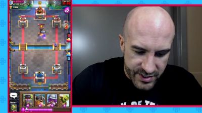 CESARO_dishes_pains___answers_your_CLASH_ROYALE_questions___2_--_UpUpDownDown_P_mp40394.jpg