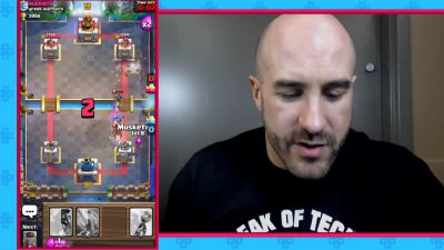 CESARO_dishes_pains___answers_your_CLASH_ROYALE_questions___2_--_UpUpDownDown_P_mp40415.jpg
