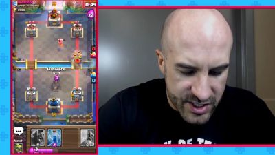 CESARO_dishes_pains___answers_your_CLASH_ROYALE_questions___2_--_UpUpDownDown_P_mp40422.jpg