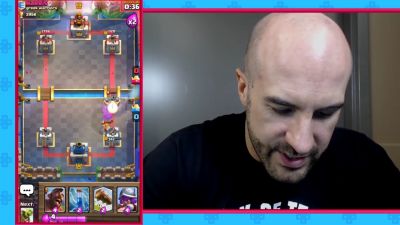 CESARO_dishes_pains___answers_your_CLASH_ROYALE_questions___2_--_UpUpDownDown_P_mp40435.jpg