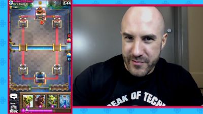 CESARO_dishes_pains___answers_your_CLASH_ROYALE_questions___2_--_UpUpDownDown_P_mp40474.jpg