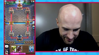 CESARO_dishes_pains___answers_your_CLASH_ROYALE_questions___2_--_UpUpDownDown_P_mp40478.jpg