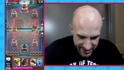 CESARO_dishes_pains___answers_your_CLASH_ROYALE_questions___2_--_UpUpDownDown_P_mp40479.jpg