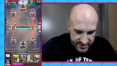 CESARO_dishes_pains___answers_your_CLASH_ROYALE_questions___2_--_UpUpDownDown_P_mp40487.jpg