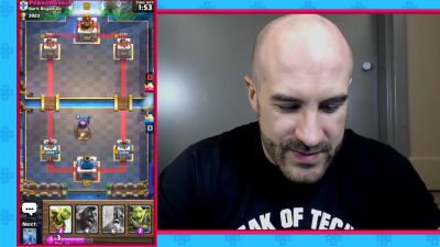 CESARO_dishes_pains___answers_your_CLASH_ROYALE_questions___2_--_UpUpDownDown_P_mp40506.jpg