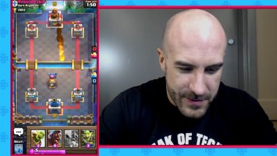 CESARO_dishes_pains___answers_your_CLASH_ROYALE_questions___2_--_UpUpDownDown_P_mp40509.jpg