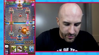 CESARO_dishes_pains___answers_your_CLASH_ROYALE_questions___2_--_UpUpDownDown_P_mp40606.jpg