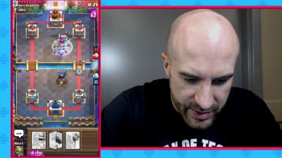CESARO_dishes_pains___answers_your_CLASH_ROYALE_questions___2_--_UpUpDownDown_P_mp40629.jpg