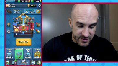 CESARO_dishes_pains___answers_your_CLASH_ROYALE_questions___2_--_UpUpDownDown_P_mp40663.jpg