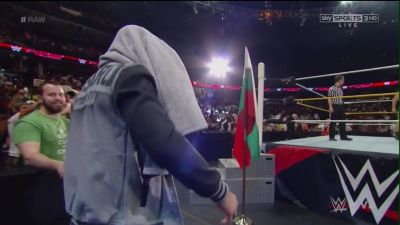 Cesaro-RAW_9-14-15_mp4_20150915_210237_313.jpg