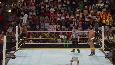 Cesaro-RAW_9-14-15_mp4_20150915_210247_889.jpg