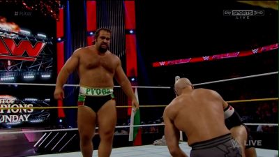 Cesaro-RAW_9-14-15_mp4_20150915_210537_359.jpg
