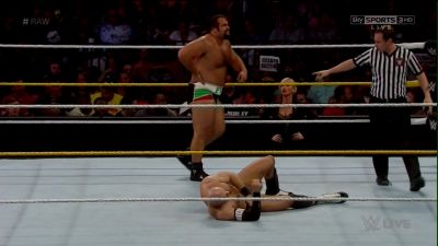 Cesaro-RAW_9-14-15_mp4_20150915_210631_959.jpg