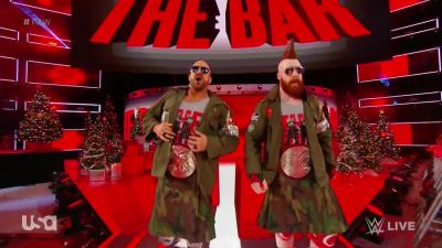 Cesaro_12_25_17_mp40299.jpg