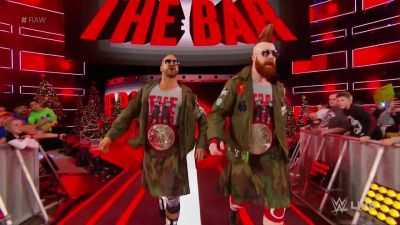 Cesaro_12_25_17_mp40301.jpg