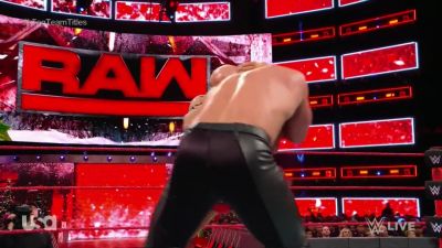 Cesaro_12_25_17_mp40615.jpg