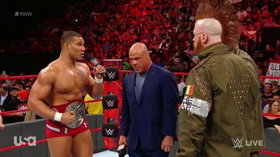 Cesaro_1_1_17_mp40240.jpg