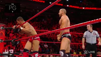 Cesaro_1_1_17_mp40480.jpg