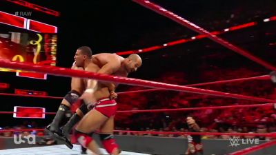 Cesaro_1_1_17_mp40638.jpg