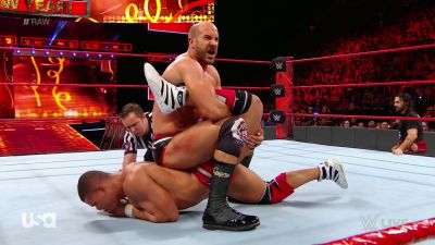 Cesaro_1_1_17_mp40983.jpg