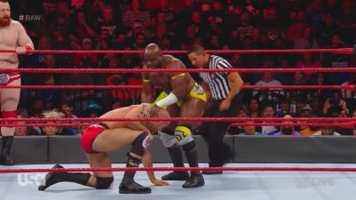 Cesaro_2_mp40328~0.jpg