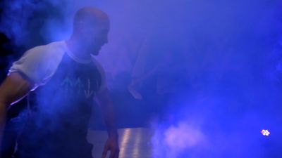 Clash_Royale_-_WWE_TAG_TEAM_CHALLENGE21_mp40150.jpg