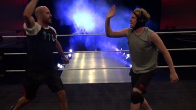 Clash_Royale_-_WWE_TAG_TEAM_CHALLENGE21_mp40159.jpg