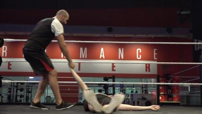 Clash_Royale_-_WWE_TAG_TEAM_CHALLENGE21_mp40188.jpg