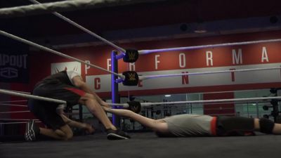 Clash_Royale_-_WWE_TAG_TEAM_CHALLENGE21_mp40191.jpg