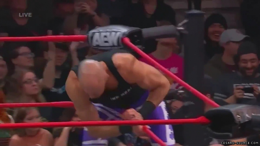 Claudio_Collision_mp40058.jpg