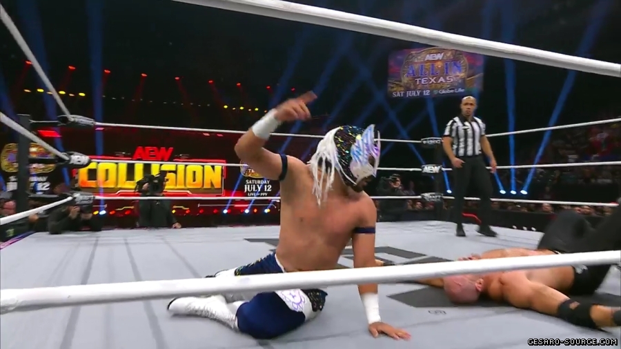 Claudio_Collision_mp41979.jpg