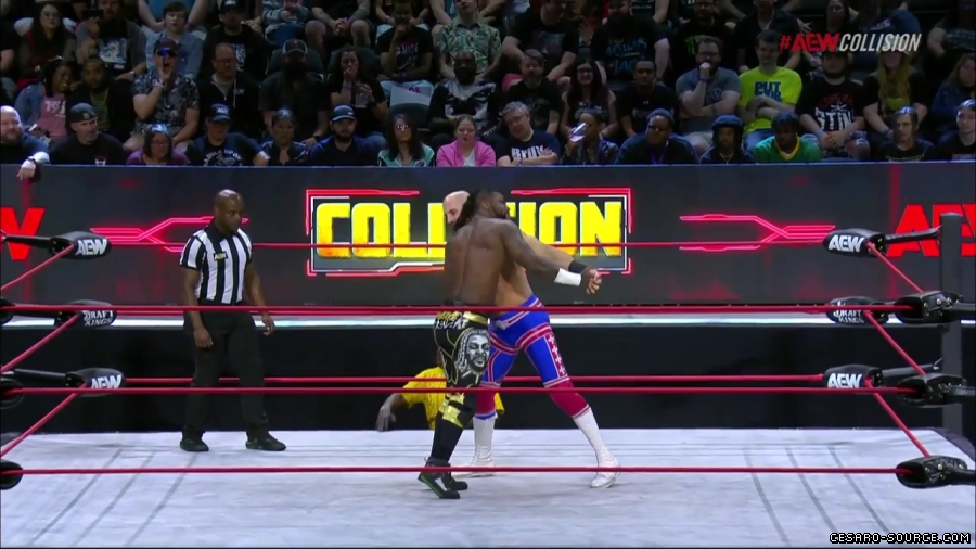 Claudio_Collision_mp42174~0.jpg