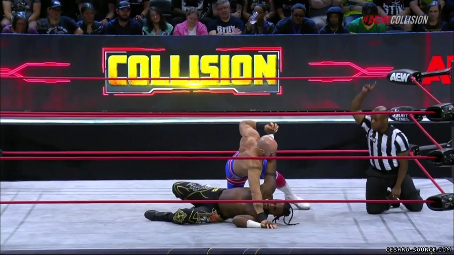 Claudio_Collision_mp42192.jpg