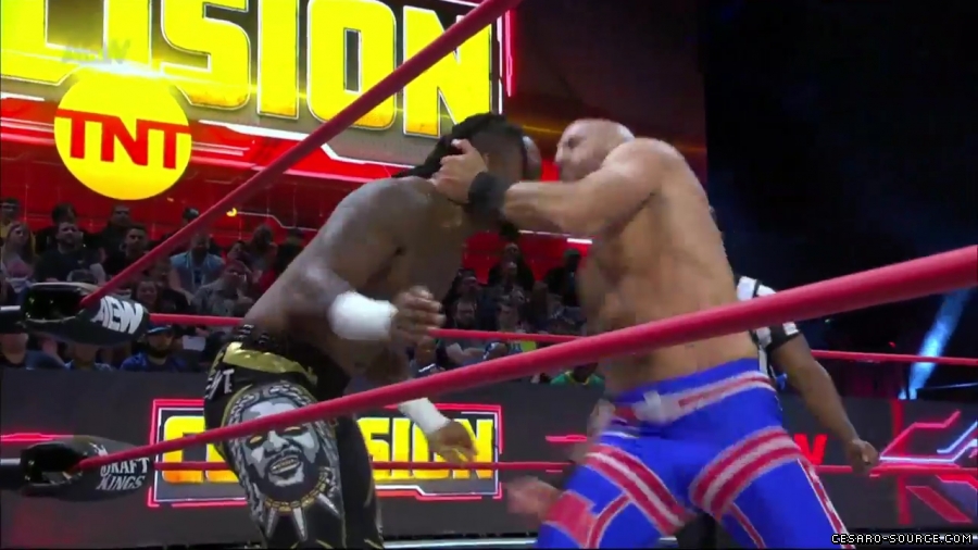 Claudio_Collision_mp42307.jpg