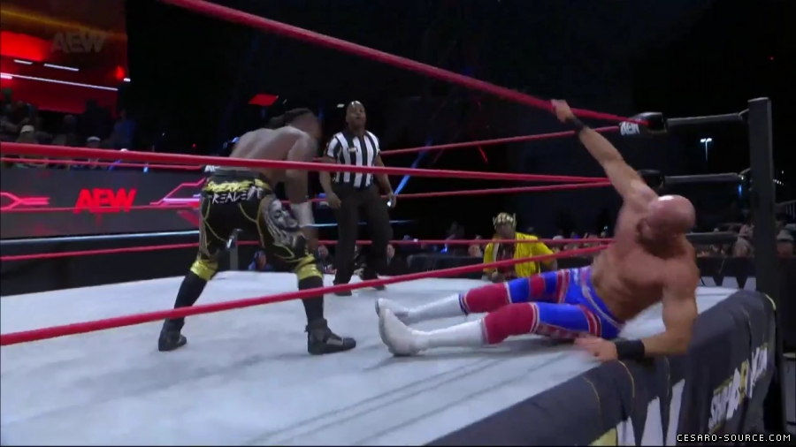 Claudio_Collision_mp42683~0.jpg