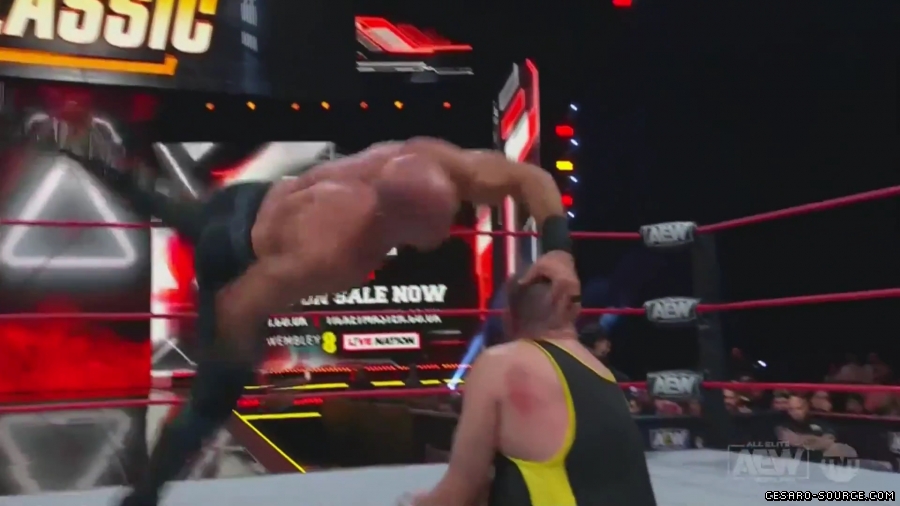 Claudio_Collision_mp42739.jpg