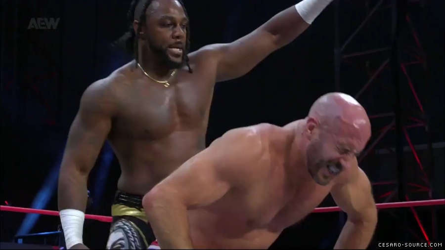 Claudio_Collision_mp42907~0.jpg