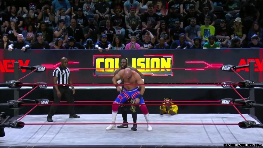 Claudio_Collision_mp42912~0.jpg