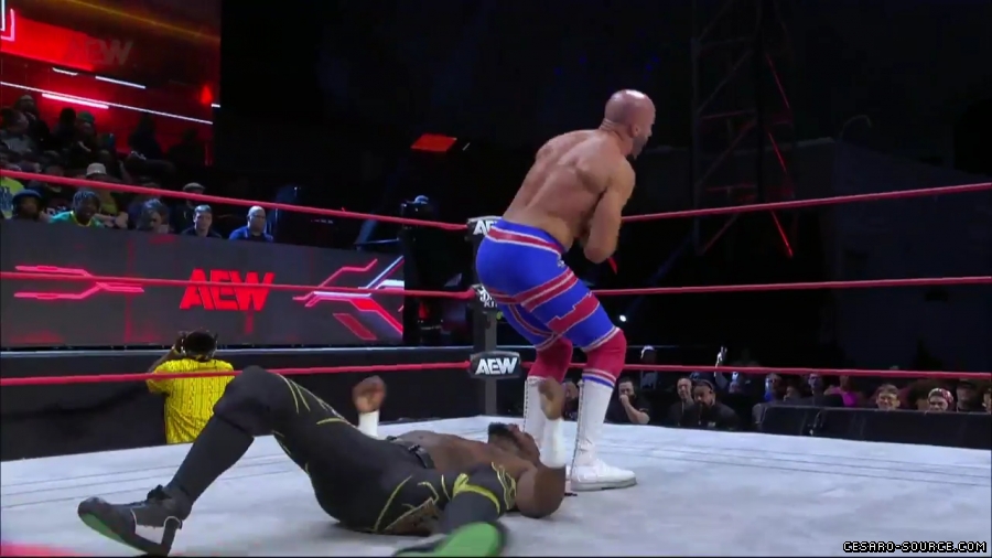 Claudio_Collision_mp42921~0.jpg