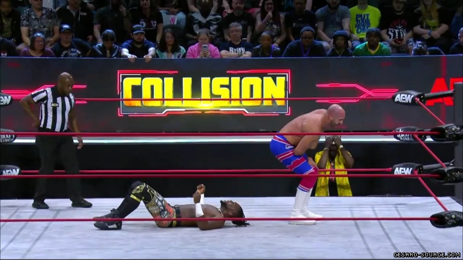 Claudio_Collision_mp42923~0.jpg