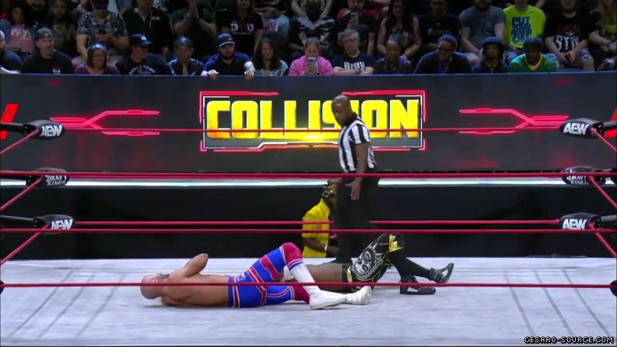 Claudio_Collision_mp42971~0.jpg