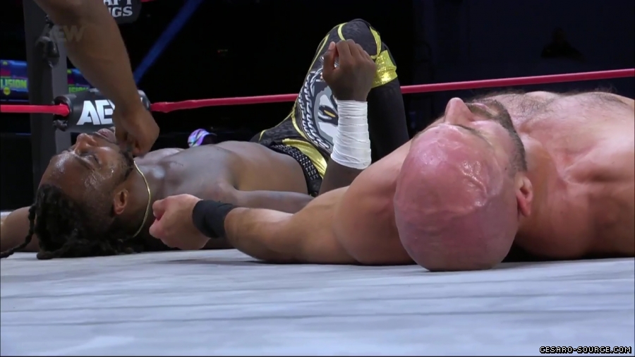 Claudio_Collision_mp42976~0.jpg