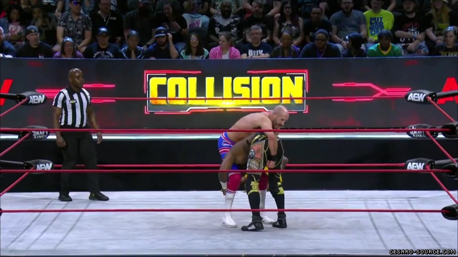 Claudio_Collision_mp43209.jpg